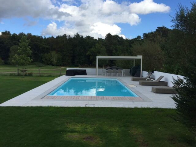 Swimming Pool Installers